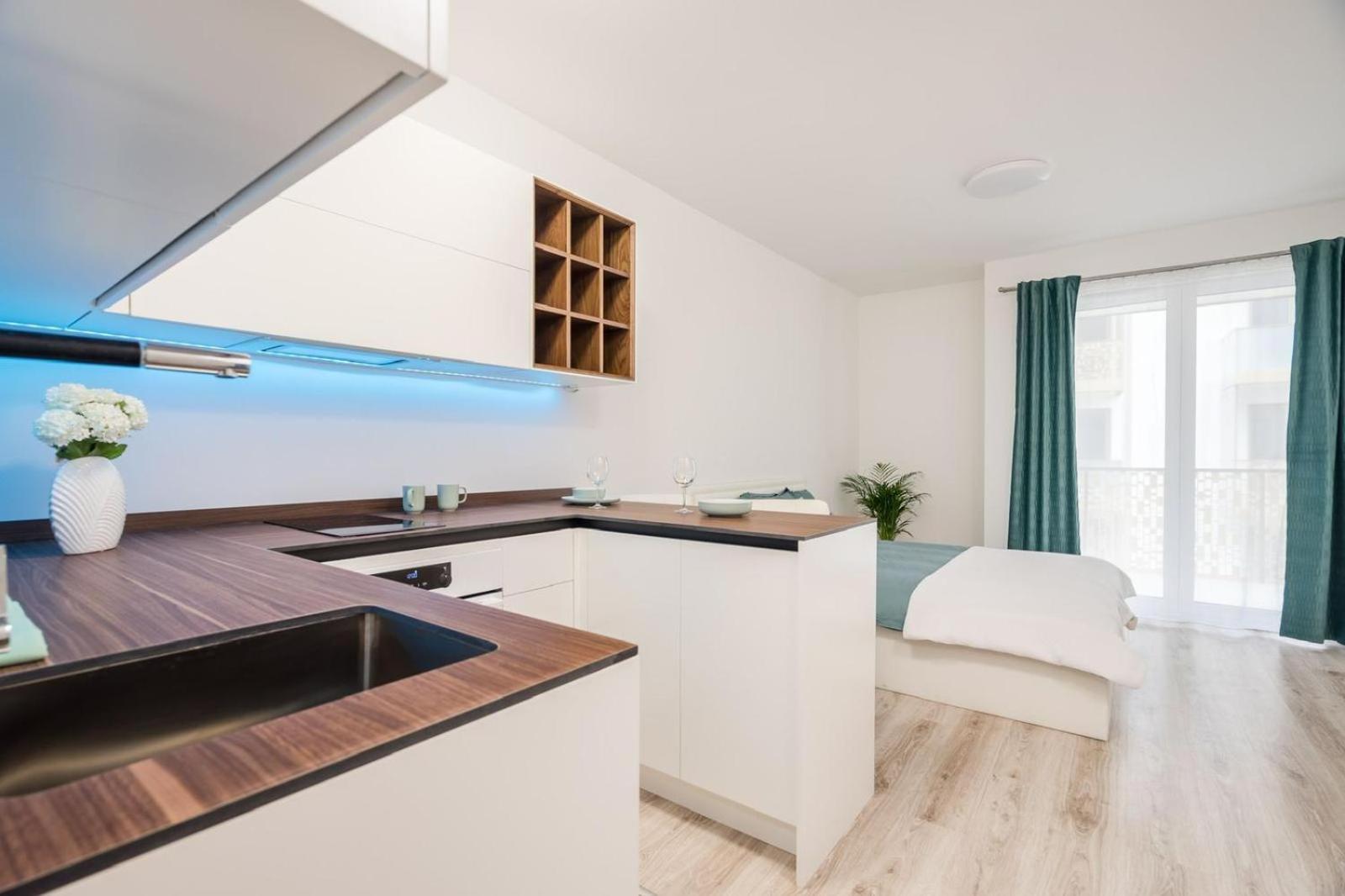 Comfort Court Apartment - Free Parking, Balcony Budapest Ngoại thất bức ảnh