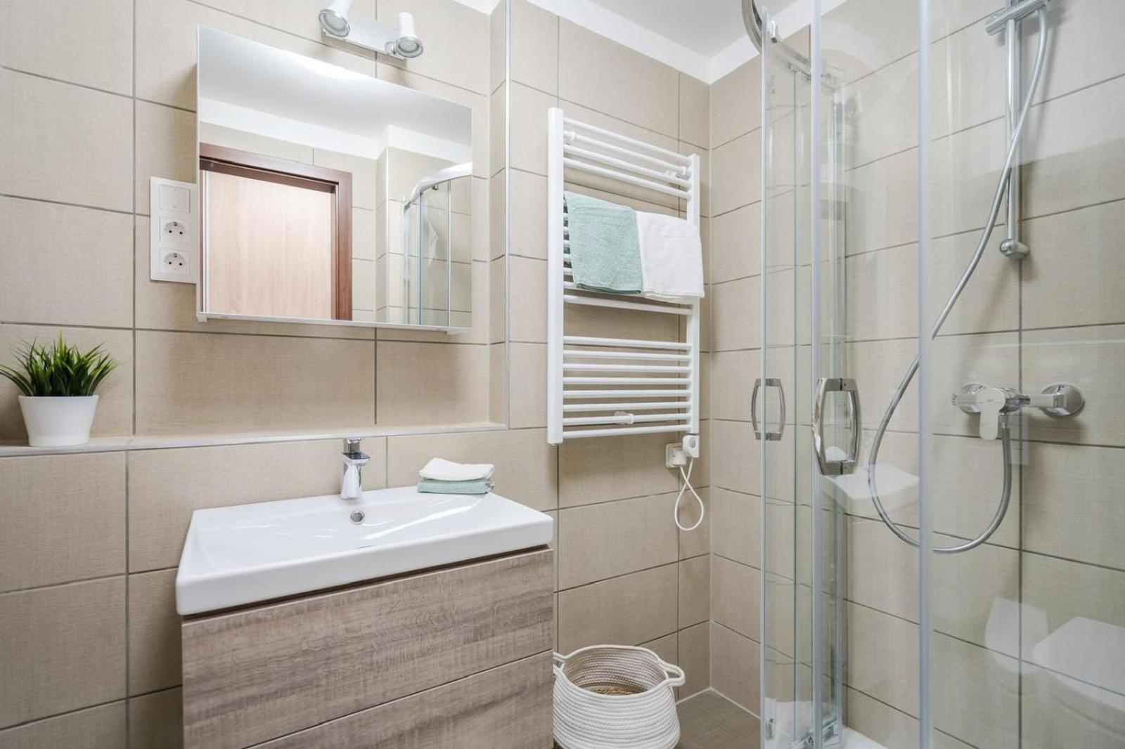 Comfort Court Apartment - Free Parking, Balcony Budapest Ngoại thất bức ảnh