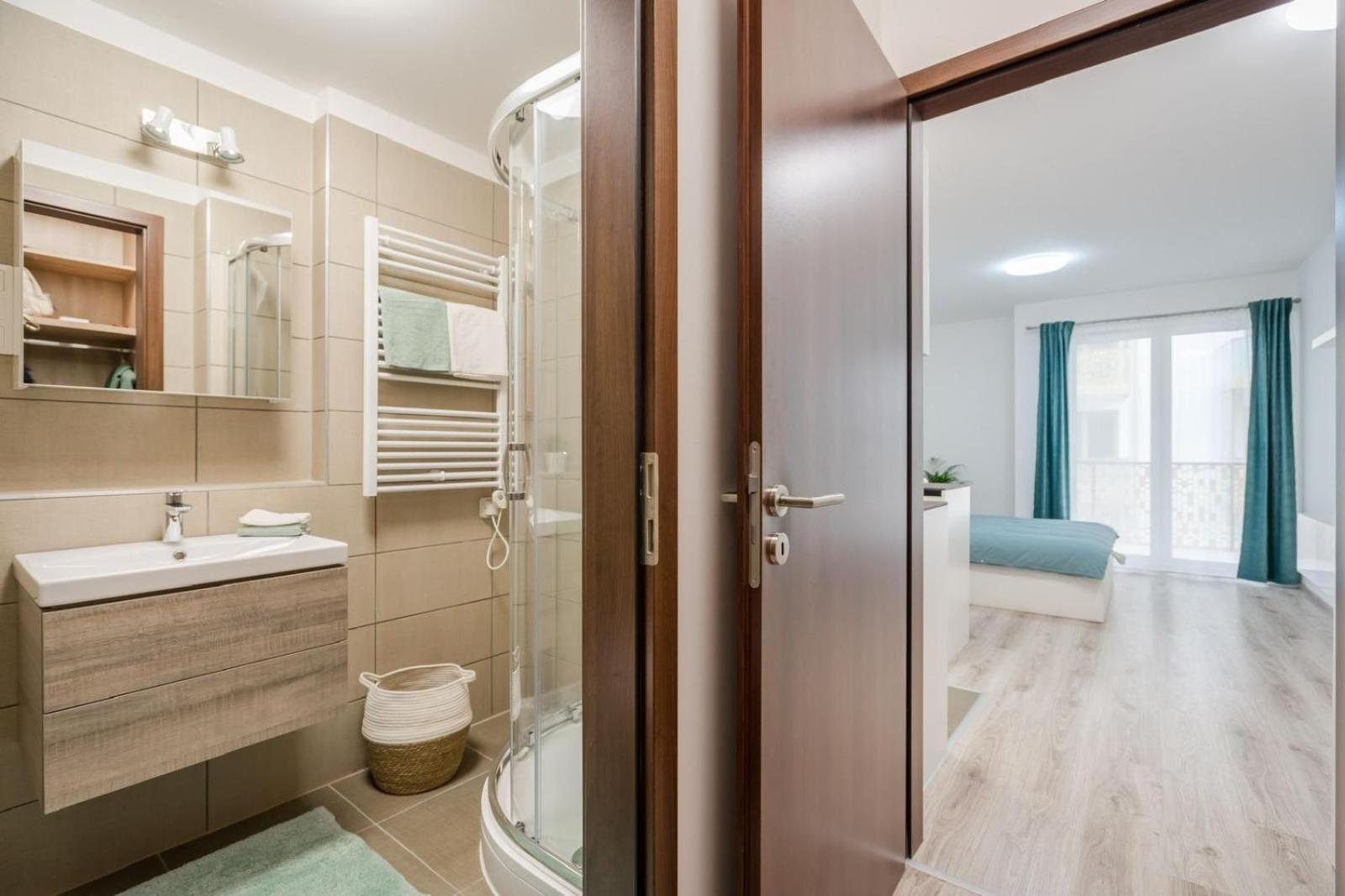 Comfort Court Apartment - Free Parking, Balcony Budapest Ngoại thất bức ảnh