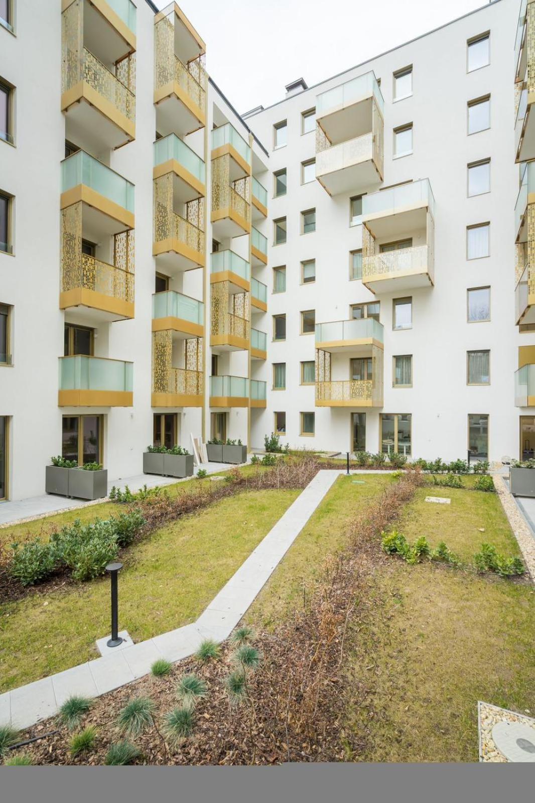 Comfort Court Apartment - Free Parking, Balcony Budapest Ngoại thất bức ảnh